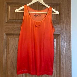 Orange mesh back fitted tank